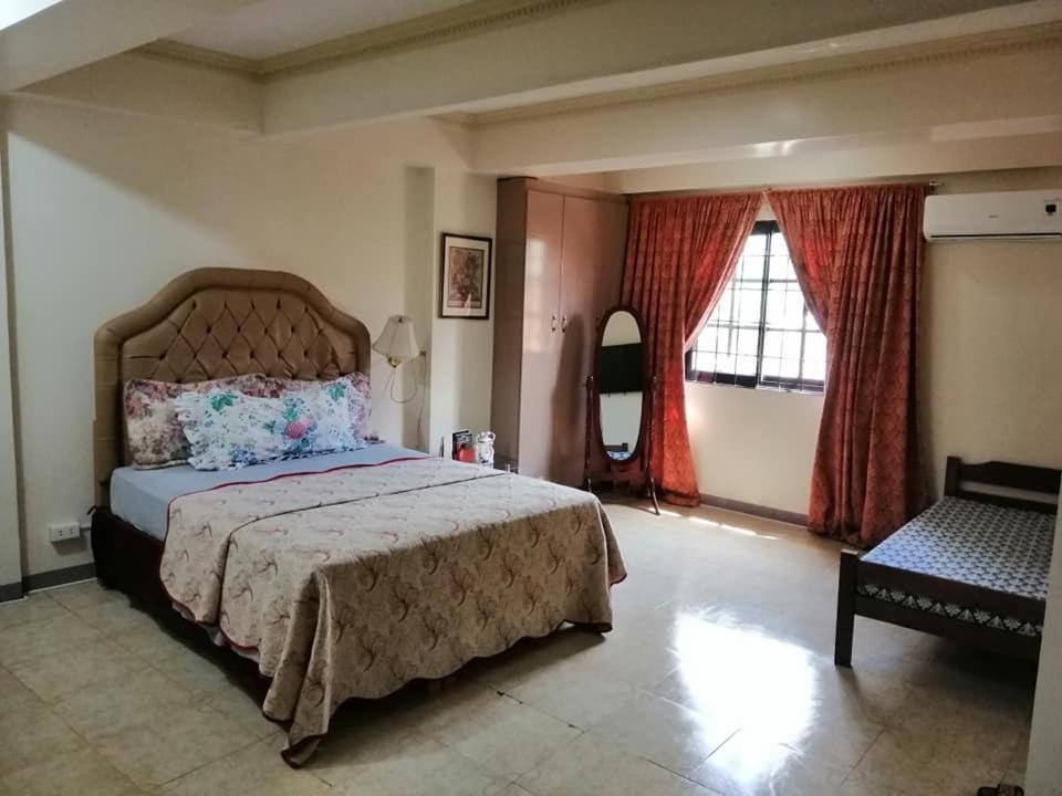 The Saint Joseph Residential Suites Лусена Екстериор снимка
