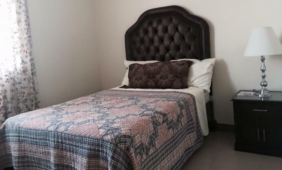 The Saint Joseph Residential Suites Лусена Екстериор снимка