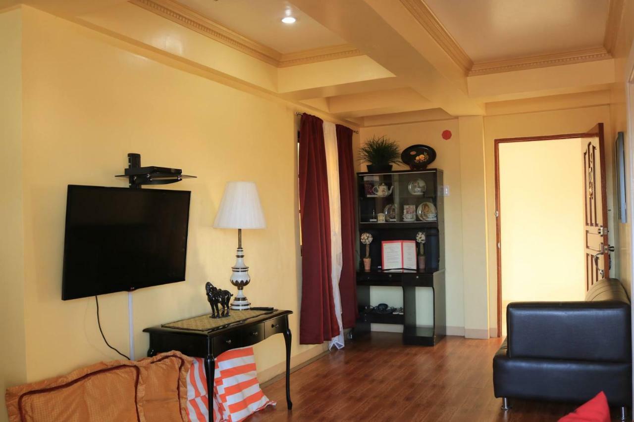 The Saint Joseph Residential Suites Лусена Екстериор снимка
